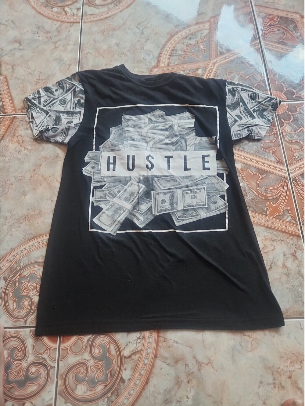 Money Shirt Fresh Laundry Size Medium